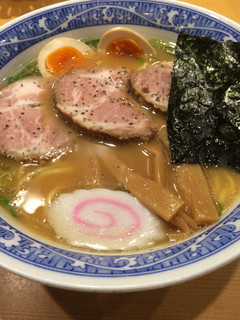 「特製中華そば」@中華そば 青葉 御徒町店の写真