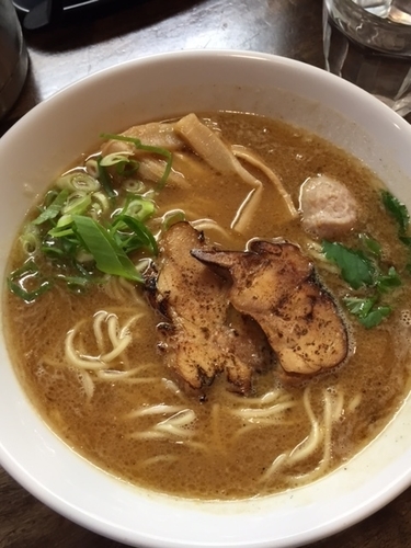 「ラーメン　750円　ランチライス50円」@らーめん チキントの写真