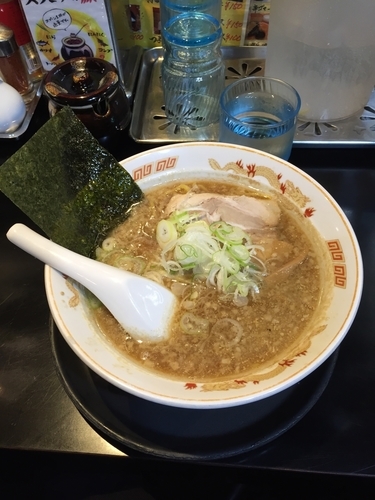 「旭川正油ラーメン」@北海道らーめん 味源 立川北口店の写真