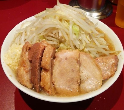 「小ラーメン豚入り：850円」@ラーメン二郎 荻窪店の写真