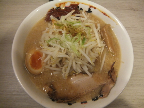 「醤油750円(1周年300円)＆旨辛150円＆モヤシ100円」@背脂らーめん 宮本 南柏店の写真