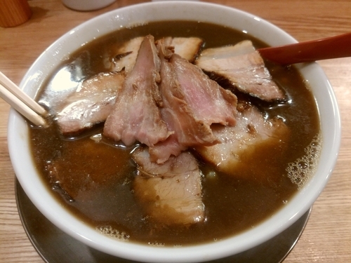 「肉そば(煮干し)大」@麺や 七彩 八丁堀店の写真