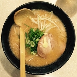 濃厚味噌720円＋餃子300円