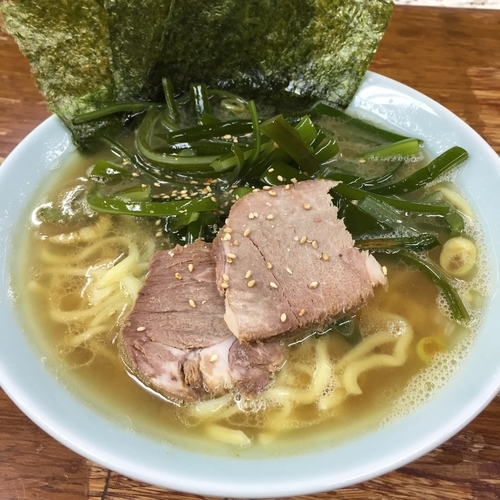 「ラーメン（￥700）＋クキワカメ（￥200）」@まこと家の写真