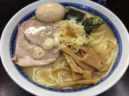 「塩ラーメン　味玉　￥1000」@中華そば べんてんの写真