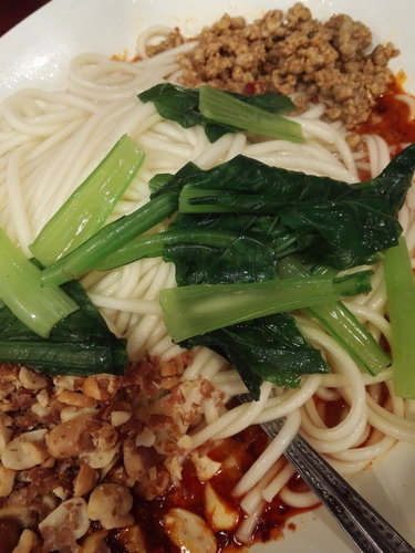 「汁なし担々麺」@中国家庭料理 楊 別館の写真