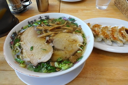「中華そば７００円＋餃子３００円＋チャーハン４５０円」@麺や 太華の写真
