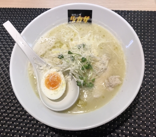 「チーズ鶏白湯」@麺戦記ツカサの写真