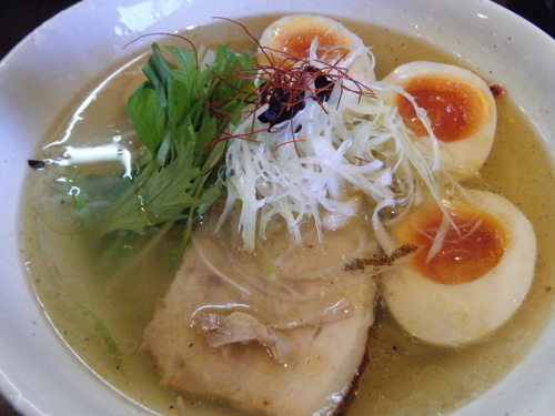 「魚介のジュ　あっさり塩そば750円+クーポン味玉0円」@麺屋 さんじの写真