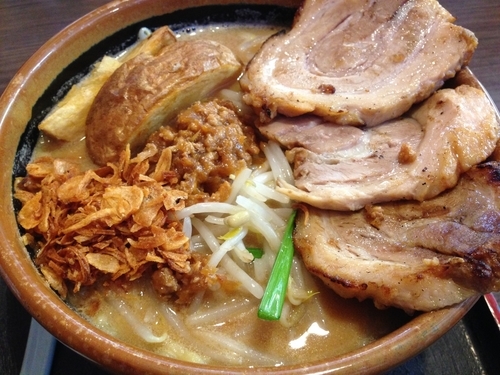 「北海道味噌　味噌漬け炙りチャーシュー麺　￥１０３０」@味噌蔵麺四朗 半田店の写真