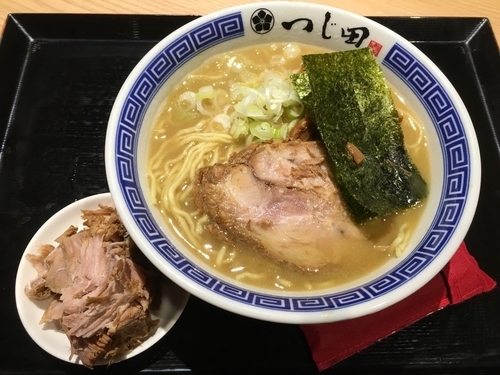 「濃厚豚崩しらーめん」@つじ田 ららぽーとEXPOCITY店の写真