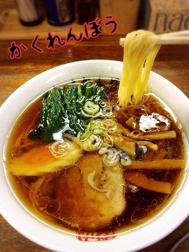 「醤油ラーメン￥600」@支那そばや かくれんぼうの写真