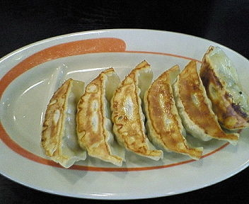 「（当店限定）二代目醤油ラーメン司ギョーザセット　７１２円　※」@幸楽苑 足立佐野店の写真