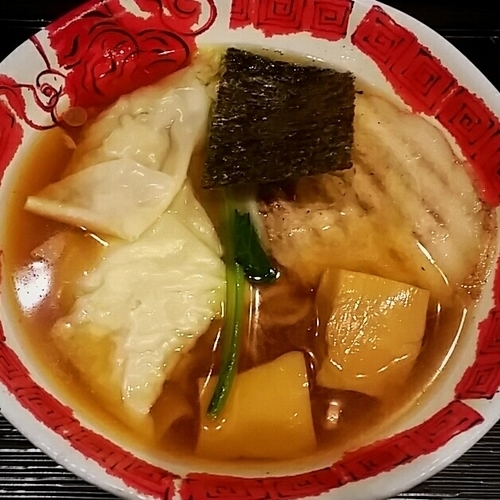 「海老ワンタン入龍ひげ醤油らぁめん９００円」@龍のひげの写真