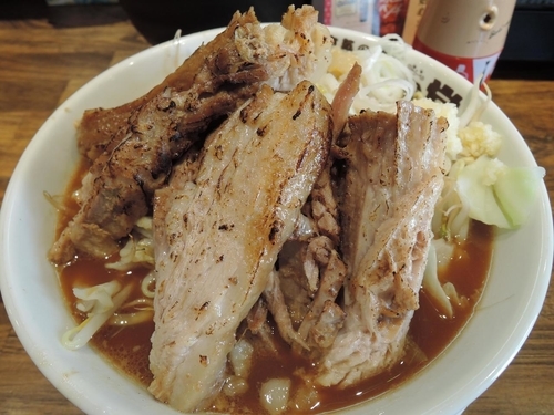 「本気の炙り豚そば」@本気の焼豚 プルプル食堂の写真