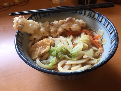 「かけうどん350円」@玉喜亭の写真