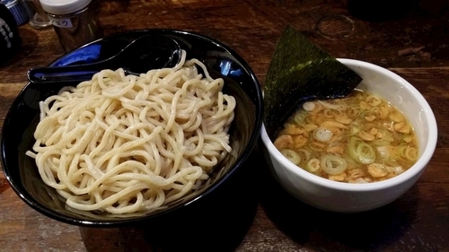 「ニンニクつけ麺（中盛）＋味玉子＋ライス無料」@麺屋 すが田の写真