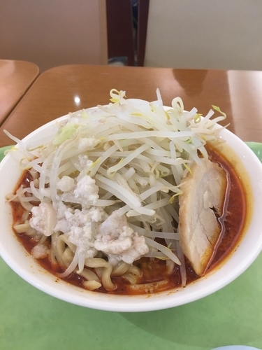 「辛ラーメン大盛り 野菜アブラ増し」@ジャンクガレッジ イオンレイクタウンmori店の写真