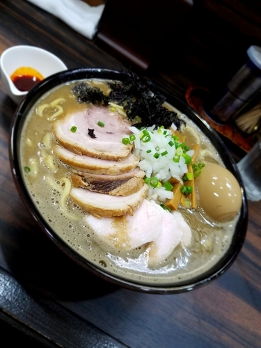 「濃縮煮干し醤油(大盛り)＋チャーシュー＋味玉」@麺処 にそうの写真