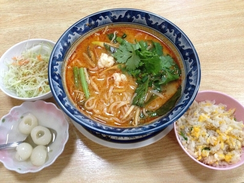 「トムヤンクンらーめん（ランチセット）」@クンヤーイの写真