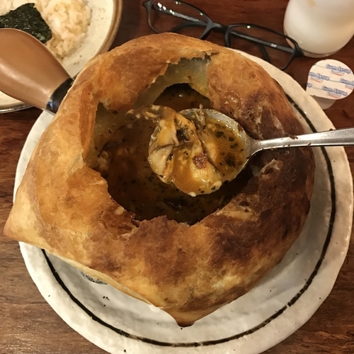 「3種きのこのパイ包みスープカレー（LEVEL10）」@らっきょ＆Starの写真