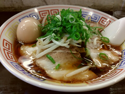 「【限定】豚そば800円+味玉100円+替玉50円」@づゅる麺 池田の写真