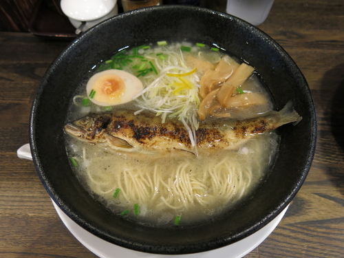 「鮎そば：890円」@あら焼鶏白湯 カシムラの写真