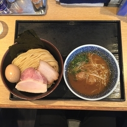 特性濃厚魚介つけ麺