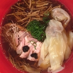 チャーシューワンタン醤油soba