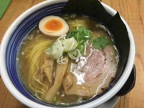 「しおらぁめん870円」@ちっきんの写真