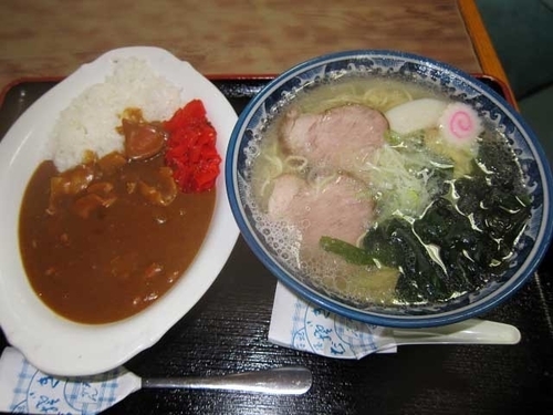 「塩ラーメン＋カレーライス　850円（ランチ）」@辰巳庵の写真