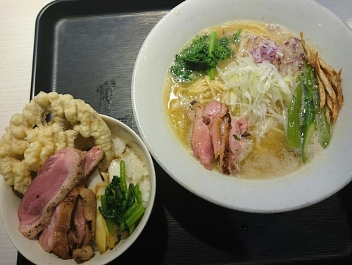 「【限定】鴨白湯そば 『カモーン5号』」@煮干し中華そば 一燈の写真