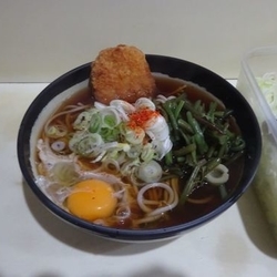 コロッケ山菜玉子そば