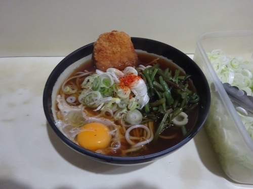 「コロッケ山菜玉子そば」@イイダヤ軒 松本駅前店の写真