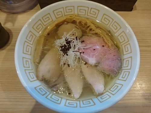 「特製塩らぁ麺」@中村麺三郎商店の写真