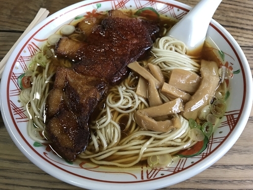 「特製いろはらあめん 900円」@いろは食堂の写真