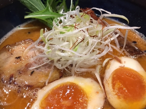 「特製海老ポタらーめん」@俺の創作らぁめん 極やの写真