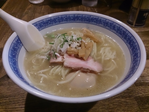 「中華そば  塩＋味玉」@燦燦斗の写真