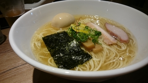 「白旨中華そば+煮卵トッピング」@中華soba いそべの写真