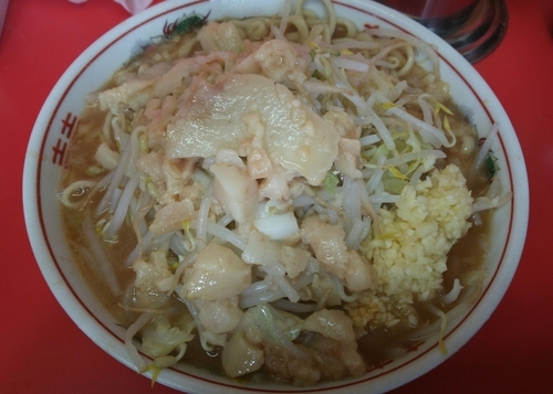「小ラーメン（麺半分）ニンニクアブラ　690円」@ラーメン二郎 仙台店の写真