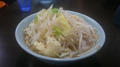 「ラーメン小（麺少な目）ニンニク」@ラーメン二郎 新潟店の写真