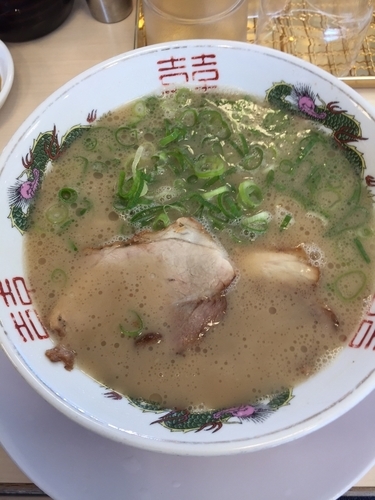 「チャーハンセット+豚骨ラーメン+一口餃子+替え玉1玉」@長浜ラーメンの写真