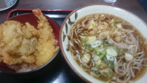 「天丼セット（たぬきそば）５００円」@天かめ 両国店の写真