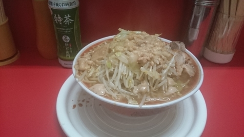 「麺増し・大豚・カタメ(ヤサイアブラカラメ)￥８５０」@ラーメン二郎 上野毛店の写真