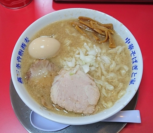 「中華そば+味玉」@燕三条中華そば ぎと家 武里本店の写真
