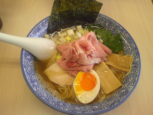 「煮干しそば　白醤油」@中華そば よしかわの写真