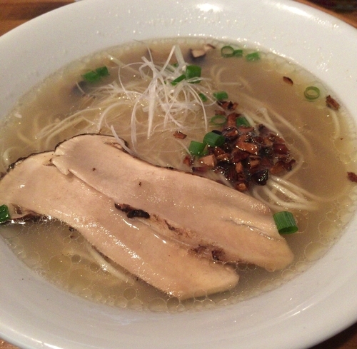 「限定 はまぐり✖️まつたけ ラーメン ¥1180」@麺酒処 ふくろうの写真