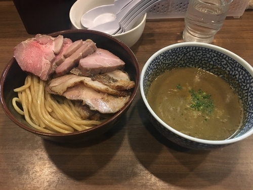 「極濃煮干しつけ麺➕中盛り➕ローストポーク」@煮干しつけ麺 宮元の写真