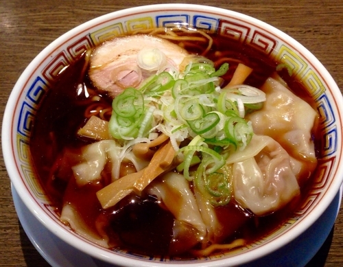 「雲呑中華そば　850円」@丸中華そばの写真