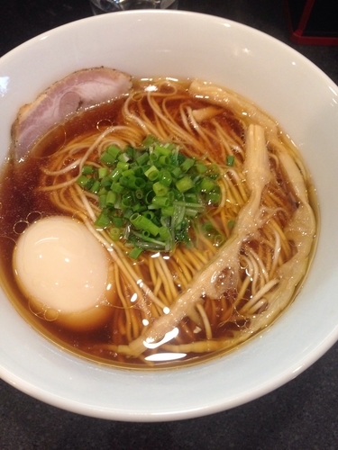 「醤油その1＋味玉」@中華そば 安成の写真